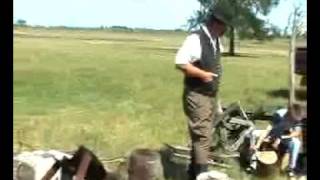 633 Hortobágy Hungarian quotgulyásquot herdsman cooking goulash Így készül a gulyás [upl. by Johannessen]