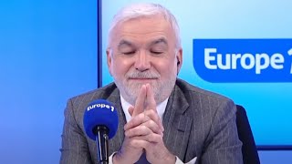 Quand Messmer hypnotise léquipe de Pascal Praud et vous en direct [upl. by Eelrihs]