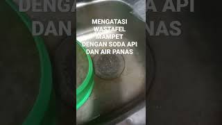 mengatasi wastafel mampet dengan soda api dan air panas shortsvideo [upl. by Oinotnanauj727]