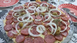 Como preparar pizza com Massa pronta🍕🍕 [upl. by Adaiha]