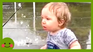 Videos para niños ★ Colección de niños traviesos con agua [upl. by Michaelina]