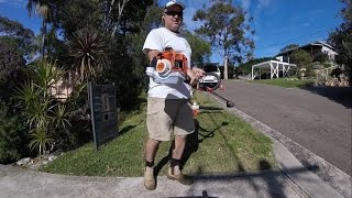 How to edge mow and blow a lawn using a Honda mulching mower [upl. by Irehj]