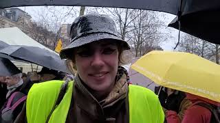 Elvira en soutien aux paysans place de la République le 02032024 [upl. by Bennink]