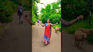 Baroi jato hoi bollywood music love trending dance [upl. by Haland]