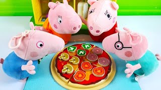 Kids Make a Toy Pizza for the Peppa Pig family PlaytimeFunToyReviewKidsPlayImaginativePlay [upl. by Kathryn830]