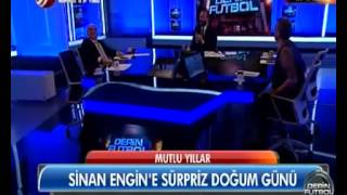 Sinan Engine stüdyoda doğum günü süprizi [upl. by Ednutabab]