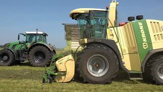 Krone Big X 770  grass silage  grashäckseln  Fendt  John Deere [upl. by Ahsikyt]