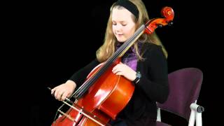 Julia 10 Jahre erklärt das Cello [upl. by Au]