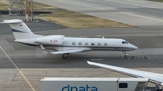 A Gulfstream G450 landing and taxiing [upl. by Willner]