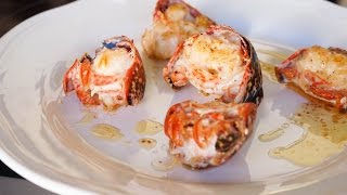 Médaillons de homard sautés au beurre moussant [upl. by Yeltneb420]