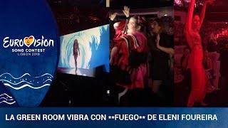 FUEGO Así se ha vivido la actuación de Eleni Foureira en la green room [upl. by Otilegna]