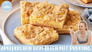 Apfelkuchen vom Blech mit Pudding 🍎🍰  StreuselTraum nach Omas Original Rezept  Einfach Backen [upl. by Itnaihc489]