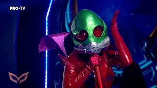 Masked Singer România Extraterestrul a ales piesa Alexandrei Stan – „Mr Saxobeat” [upl. by Ardnama]