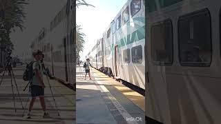 Metrolink 942 departs Fullerton with a 2tap train railfanusa metrolink 942 railfan fullerton [upl. by Aihpledalihp]