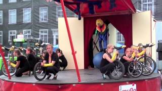 Zirkus Mugg mit Jugendlichen auf Tournee Programm 2011 [upl. by Adnohrahs460]