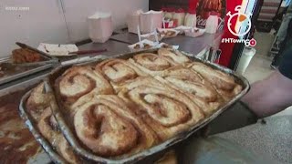 HTown60 Stubbys cinnamon rolls at RodeoHouston [upl. by Burnett445]