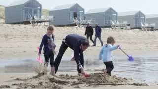 Landal Beach Resort Ooghduyne  Strandhäuser Julianadorp aan Zee  Nordholland [upl. by Ahseinaj732]