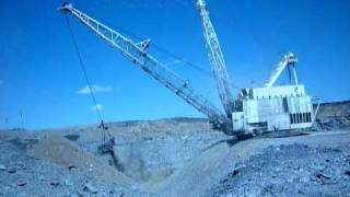 P amp H 9020 Dragline [upl. by Luo]