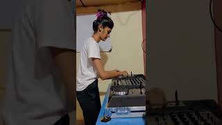 Deejay mixing dj djking djsongs remix djinglife dancemusic shortvideo shorts viralvideo [upl. by Hnil204]