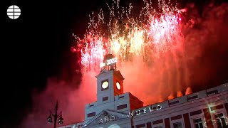 Campanadas de Año Nuevo en la Puerta del Sol en Madrid [upl. by Holtz]