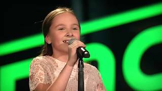 Édith Piaf Non Je Ne Regrette Rien Sofie The Voice Kids 2017 Blind Auditions SAT 1 1080p11 [upl. by Assyli]