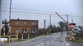 Spoorwegovergang Solec Wielkopolski PL  Railroad crossing  Przejazd kolejowy [upl. by Rexanne]