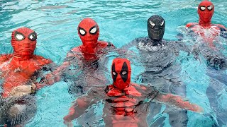 Team SPIDERMANs Swimming Pool Routine  Czary Hulk [upl. by Bentlee]