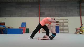 Tuto Roulade arrière piquée  How to do a back roll to handstand [upl. by Nohsad613]