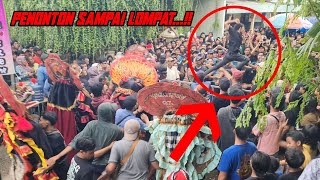 VIRAL❗️Penonton TERBANG Barongan Suryo Joyo Budoyo Kayenkidul Kediri [upl. by Aihsekel]