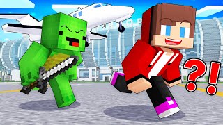 JJ Speedrunner vs Mikey Hunter inside an Airport in Minecraft Maizen [upl. by Nnylakcaj]