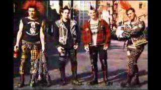 Punks y skinsnon servium [upl. by Amla]