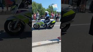 Passage de cinq motards de la Police Nationale en escorte [upl. by Esalb989]