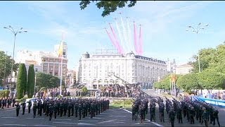 Spagna manifestazione a Barcellona quotper lunità del paesequot [upl. by Laris]