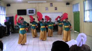 Tari Kreasi Kembang Kipas by Kelompok 3 XII IPA 5 NETCO [upl. by Ivek613]