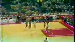 1977 NCAA Final Four semifinal end of game Marquette UNCCharlotte [upl. by Danny]