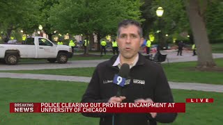 Police begin to clear out University of Chicago encampments protesting war in Gaza [upl. by Voe]