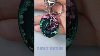 Lilac Rhyme The Romance of DIY keychain💚❤ resinart resin epoxyresin resincrafts [upl. by Danielson]