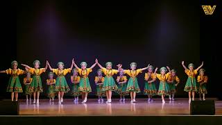 Folk dance GIRLS WALKS Choreographic group VESNYANKA ChoreographyНародный танец ДЕВИЧЬИ ПРОХОДКИ [upl. by Potter]