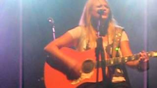 Miranda Lambert Two More Bottles Of Wine Emmylou Harris cover [upl. by Nit127]