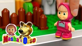 MASHA E ORSO 3 Episodio  Andiamo allo zoo Mattoncini PlayBig Cartoni animati per bambini italiano [upl. by Swartz989]