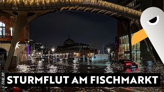 Schwere Sturmflut in Hamburg  Sturmtief Zoltan überflutet den Fischmarkt [upl. by Lenra]