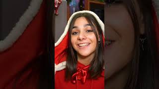 Giorgia ruba i regali al grinch che vuole rovinarle il Natale shorts [upl. by Arutek]