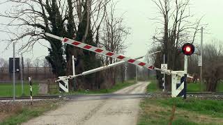 Remedello I Passaggio a Livello  Level crossing [upl. by Primrose]