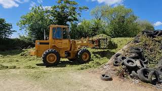 Old School Classics Silage 2022 Hesston 7725 Harvester Cat 910 on pit Ford 7840 TM125 amp T6 [upl. by Shamma938]