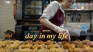 A day in my life baking 1000 cookies [upl. by Gnivre]