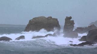 TEMPETE SUR LA COTE DE GRANIT ROSE TREGASTEL LE 27 DECEMBRE 2012 [upl. by Hanway]