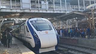 CSTM Solapur Vande Bharat Express skipping Kurla [upl. by Erdnaek]