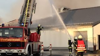 Brand in Sandershausen EdekaMarkt und Werkstatt in Flammen [upl. by Witherspoon]