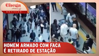 Homem armado com faca ameaça passageiros de trem em SP  Chega Mais Notícias 151124 [upl. by Beatrix]