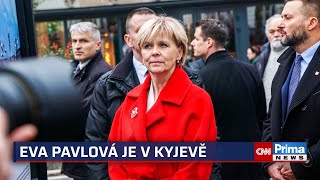 Eva Pavlová je v Kyjevě Krátce před jejím příjezdem létaly na město ruské rakety [upl. by Amalia192]